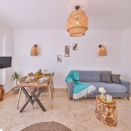 Ay Apartment *