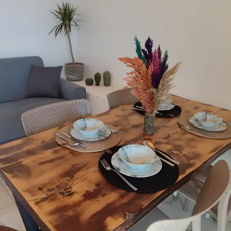 Apartment Ay *