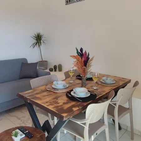 Apartment Ay