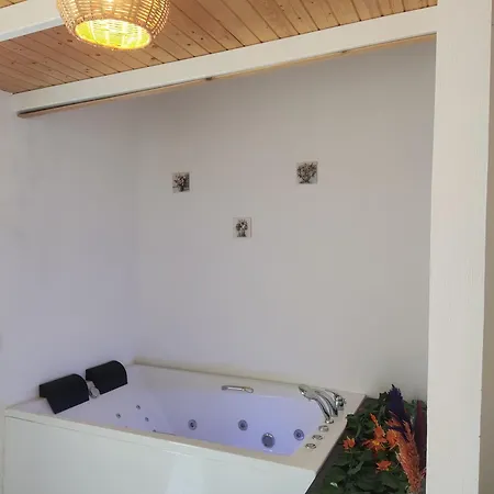 Ay * Kaş